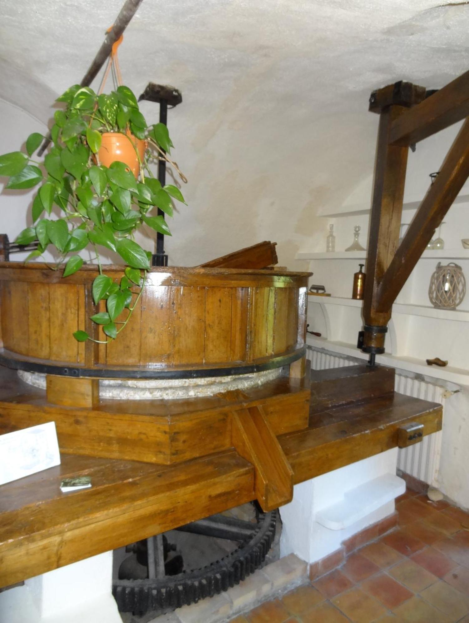 فيلا Le Moulin Des Ocres أبْتْ المظهر الخارجي الصورة