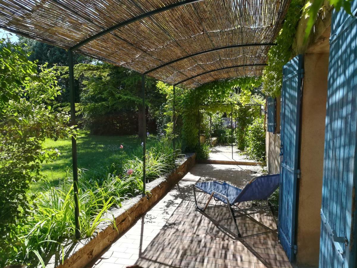 فيلا Le Moulin Des Ocres أبْتْ المظهر الخارجي الصورة